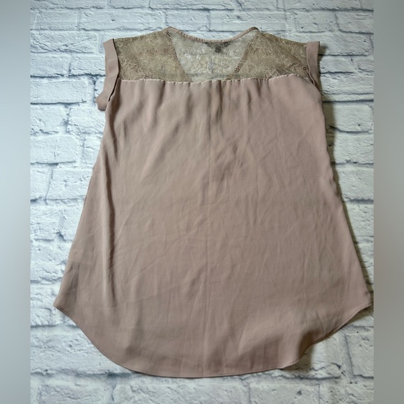 Express Blush Cap Sleeve Zip Up Blouse with Beige Lace Detail. Size Small. Layer - Picture 7 of 7